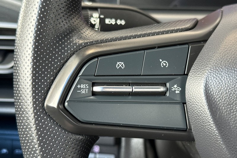 Chevrolet Silverado EV Vehicle Full-screen Gallery Image 34