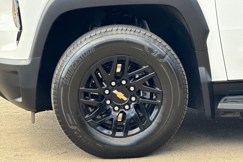 Chevrolet Silverado EV Vehicle Full-screen Gallery Image 44