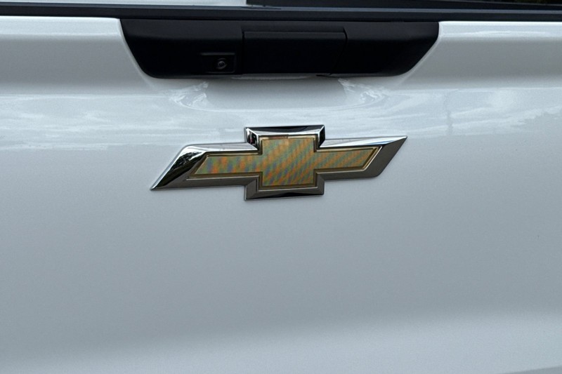 Chevrolet Silverado EV Vehicle Full-screen Gallery Image 48