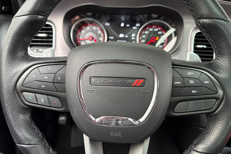 Dodge Charger Vehicle Full-screen Gallery Image 34