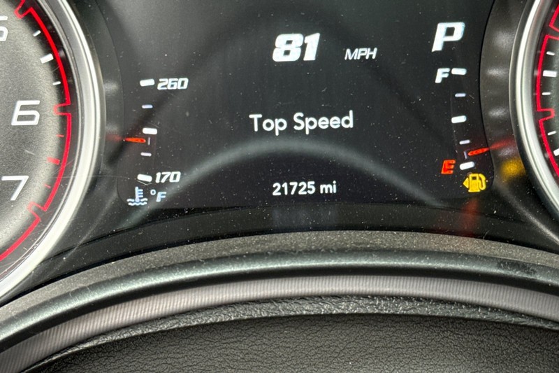 Dodge Charger Vehicle Full-screen Gallery Image 39