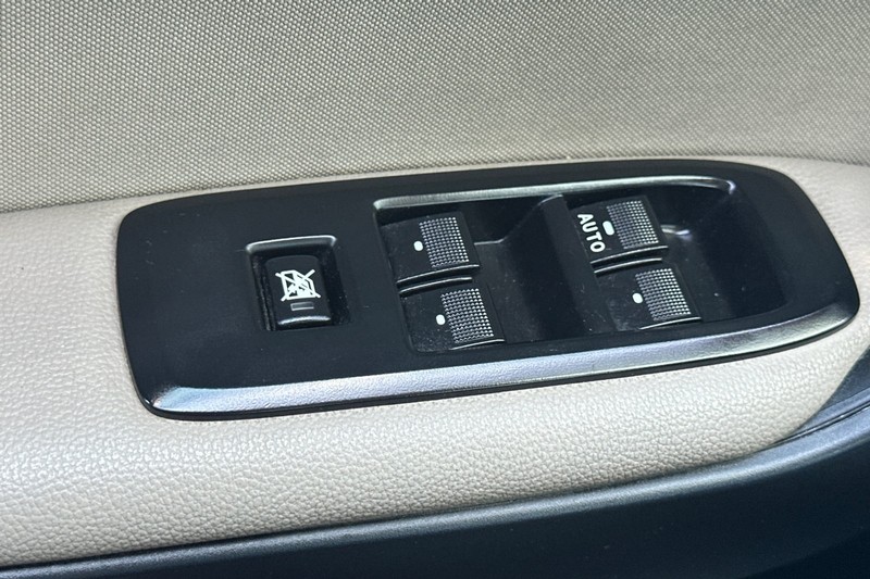 Ford Ranger Vehicle Full-screen Gallery Image 12