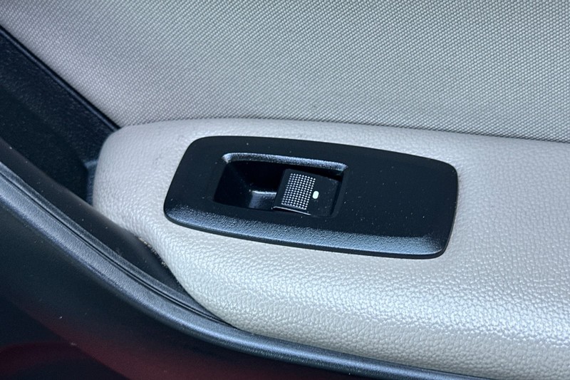 Ford Ranger Vehicle Full-screen Gallery Image 21