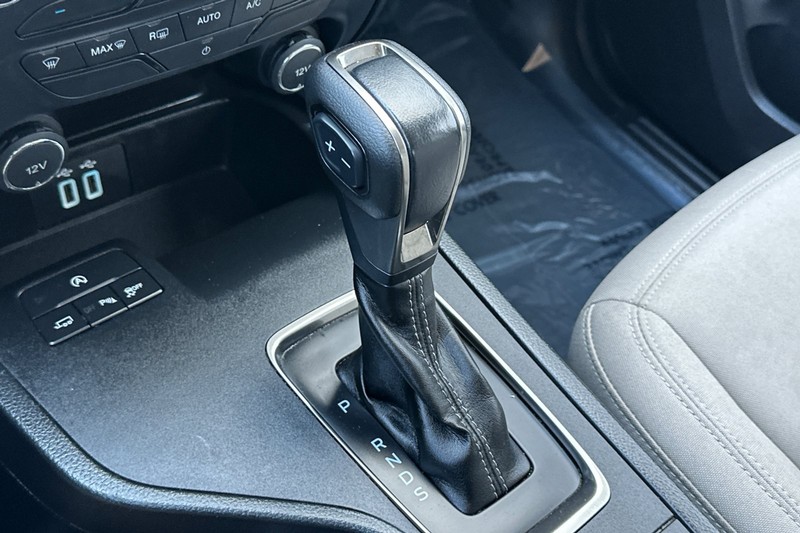 Ford Ranger Vehicle Full-screen Gallery Image 32