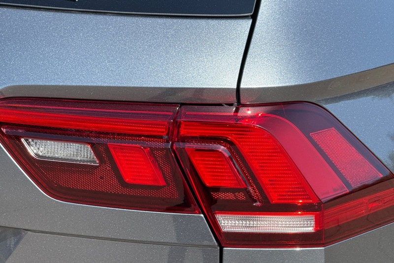 Volkswagen Tiguan Vehicle Full-screen Gallery Image 50