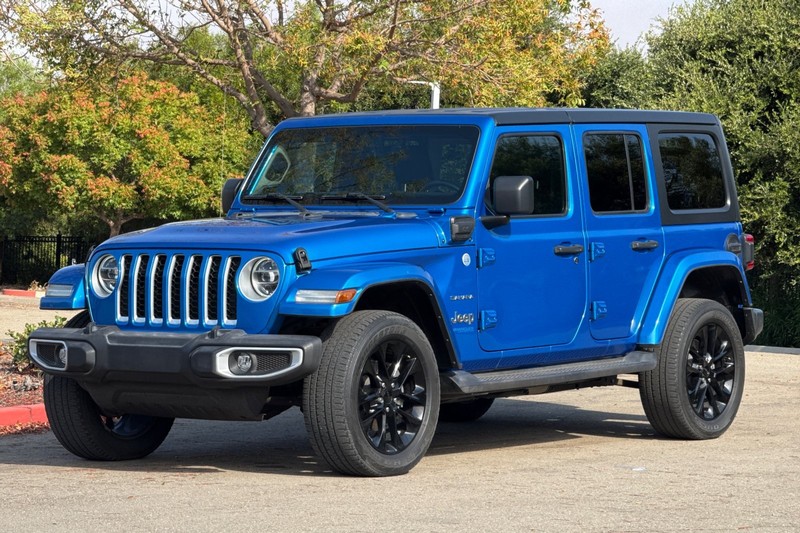 Jeep Wrangler Vehicle Full-screen Gallery Image 08