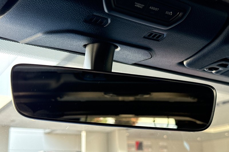 Jeep Wrangler Vehicle Full-screen Gallery Image 24