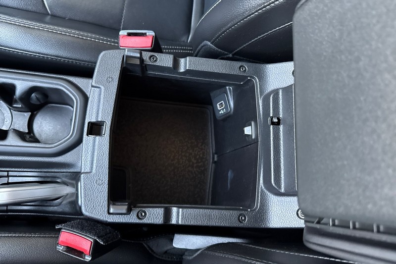 Jeep Wrangler Vehicle Full-screen Gallery Image 32
