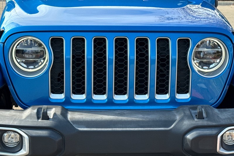 Jeep Wrangler Vehicle Full-screen Gallery Image 46