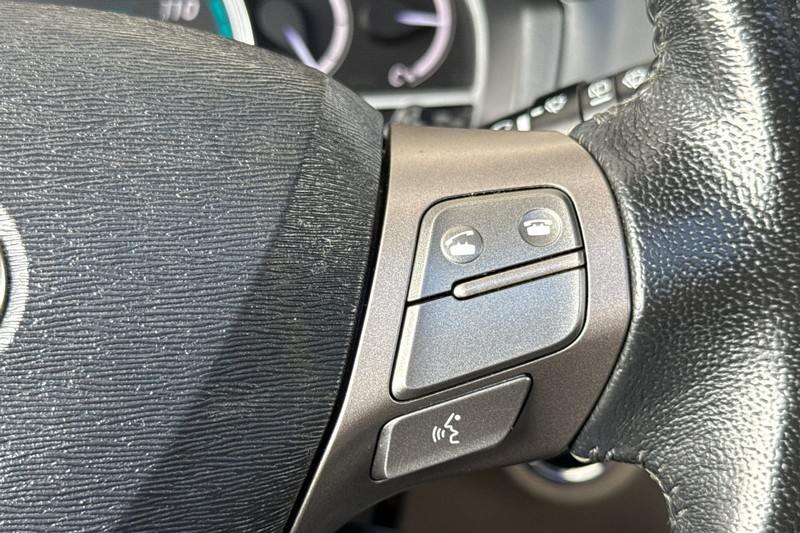 Toyota Venza Vehicle Full-screen Gallery Image 38