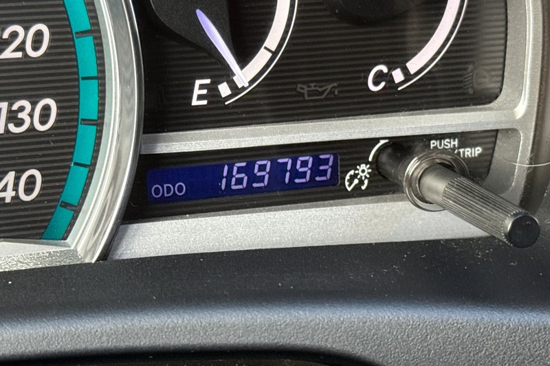 Toyota Venza Vehicle Full-screen Gallery Image 41