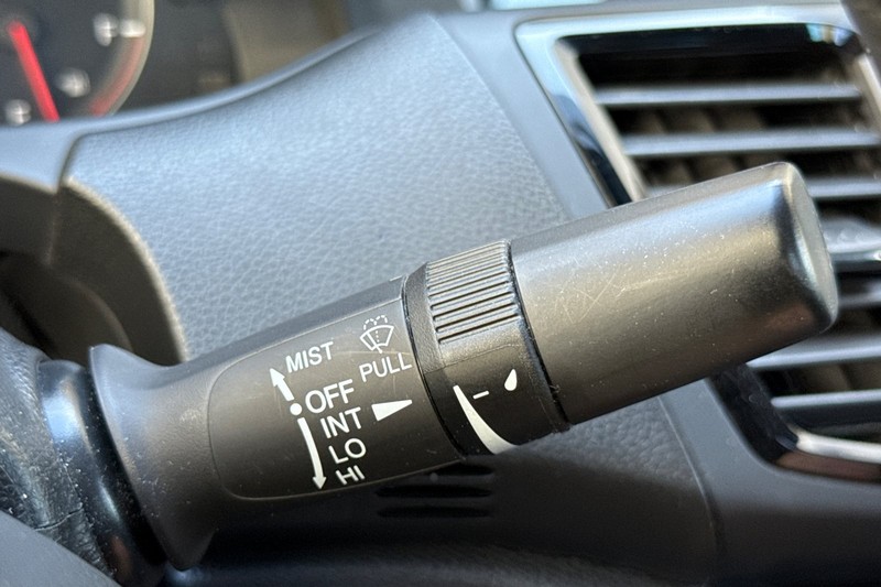 Honda Accord Sedan Vehicle Full-screen Gallery Image 37