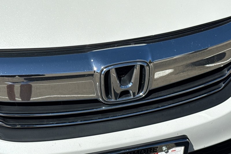 Honda Accord Sedan Vehicle Full-screen Gallery Image 44