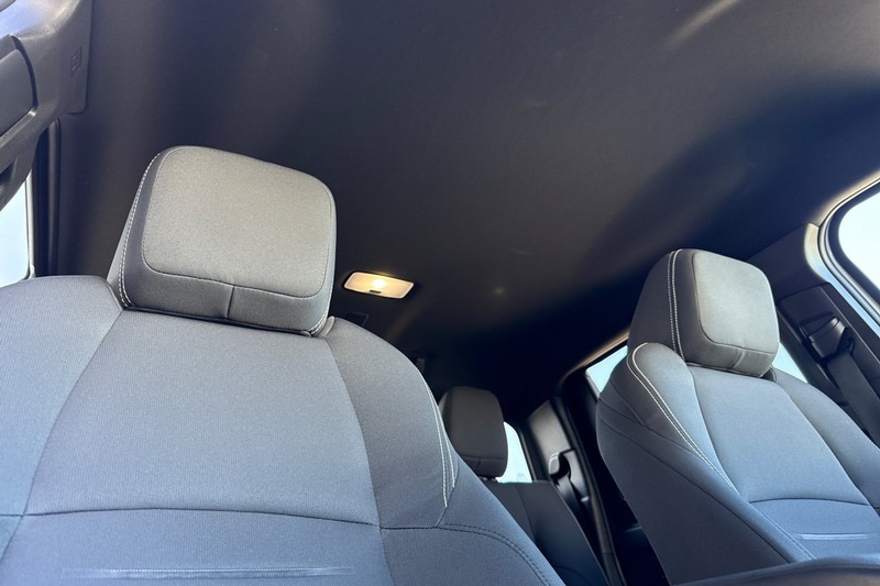 Toyota Tacoma 4WD Vehicle Full-screen Gallery Image 19