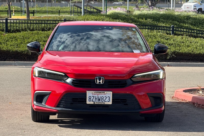 Honda Civic Sedan Vehicle Full-screen Gallery Image 09