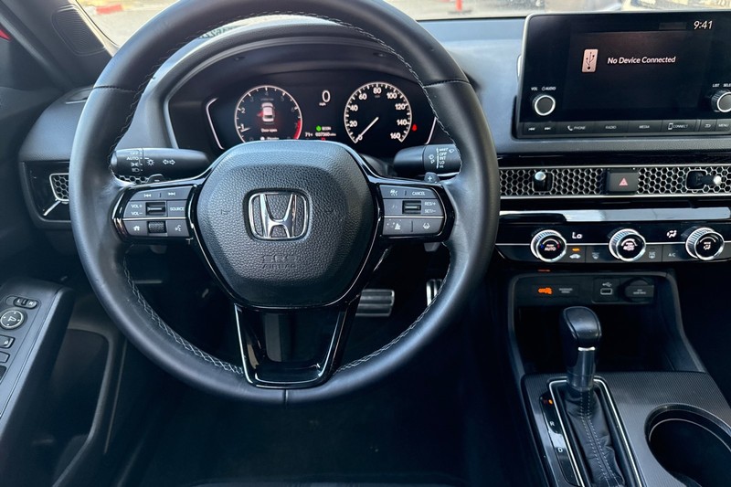 Honda Civic Sedan Vehicle Full-screen Gallery Image 16