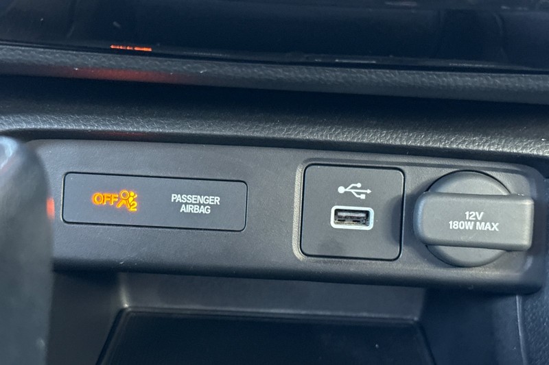 Honda Civic Sedan Vehicle Full-screen Gallery Image 30