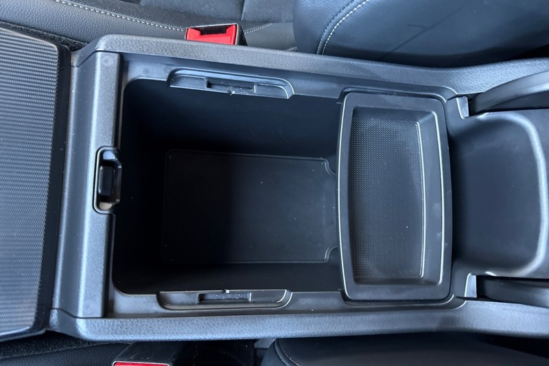 Honda Civic Sedan Vehicle Full-screen Gallery Image 31