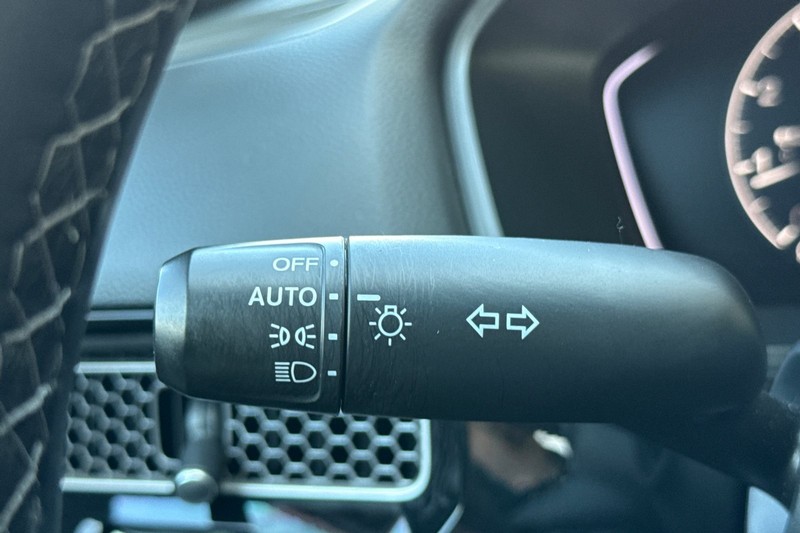 Honda Civic Sedan Vehicle Full-screen Gallery Image 36