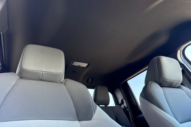 Toyota Tacoma 4WD Vehicle Full-screen Gallery Image 19