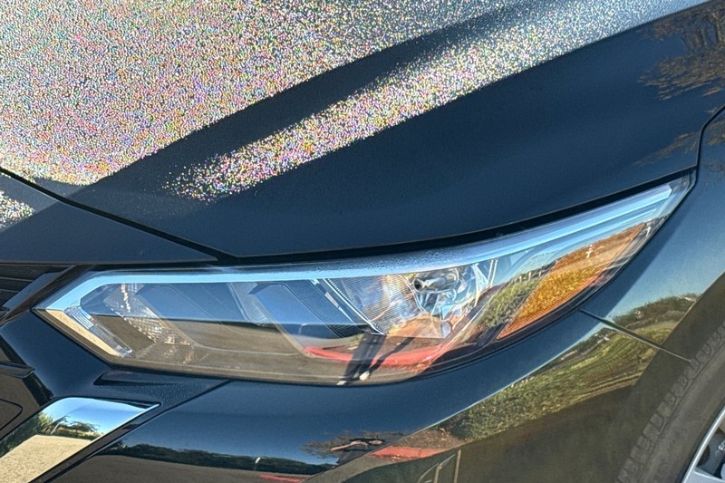 Nissan Sentra Vehicle Full-screen Gallery Image 50