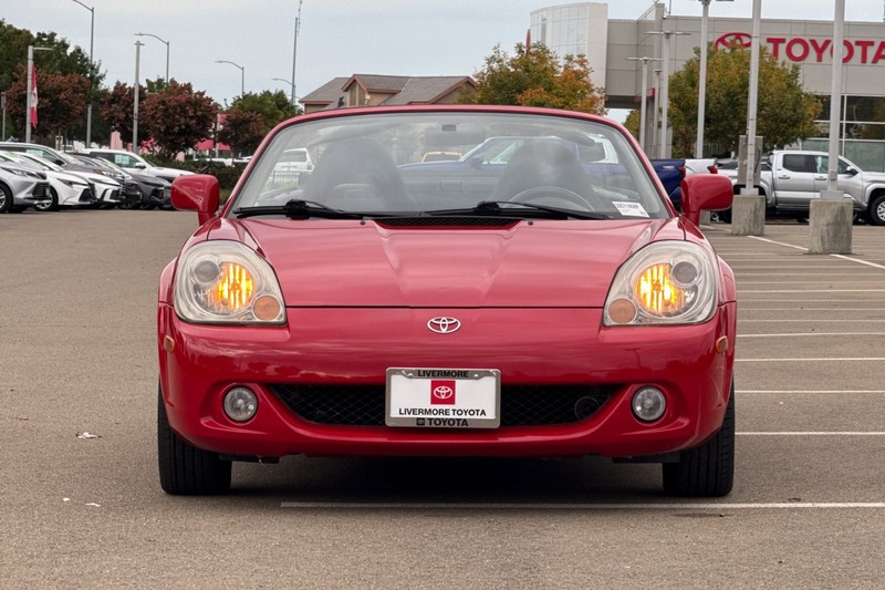 Toyota MR2 Spyder Vehicle Full-screen Gallery Image 09