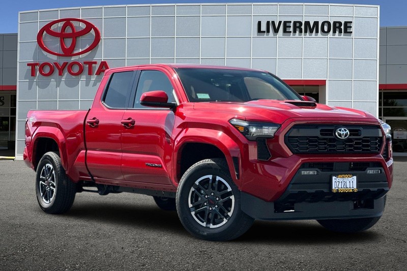 Toyota Tacoma 4WD Vehicle Full-screen Gallery Image 02