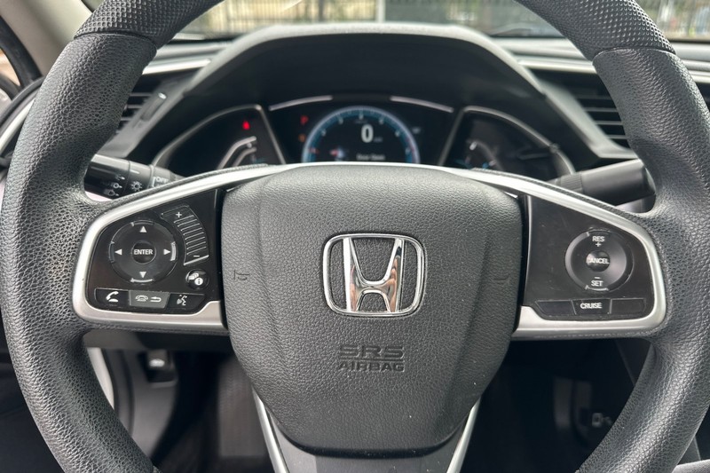 Honda Civic Sedan Vehicle Full-screen Gallery Image 34