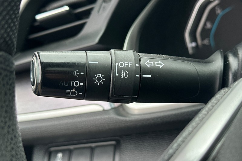 Honda Civic Sedan Vehicle Full-screen Gallery Image 36