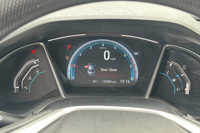 Honda Civic Sedan Vehicle Full-screen Gallery Image 39