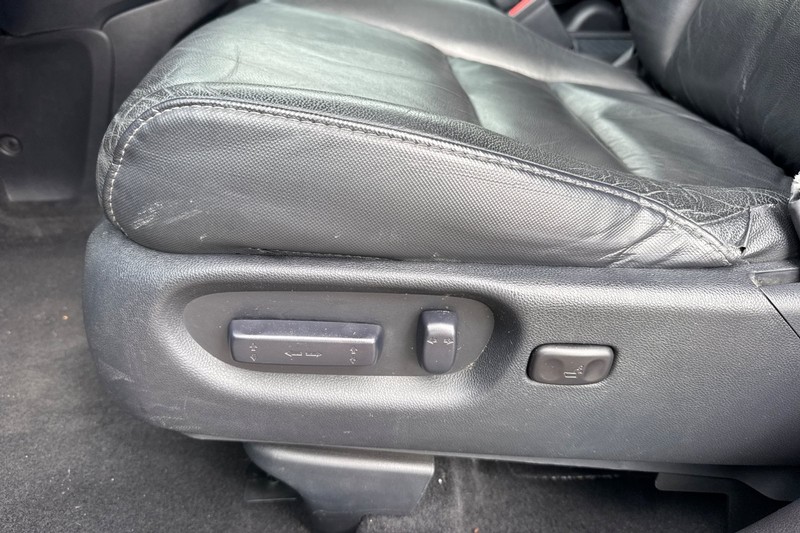Honda CR-V Vehicle Full-screen Gallery Image 13