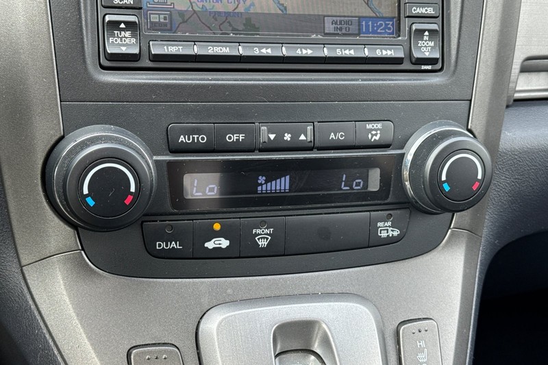 Honda CR-V Vehicle Full-screen Gallery Image 28