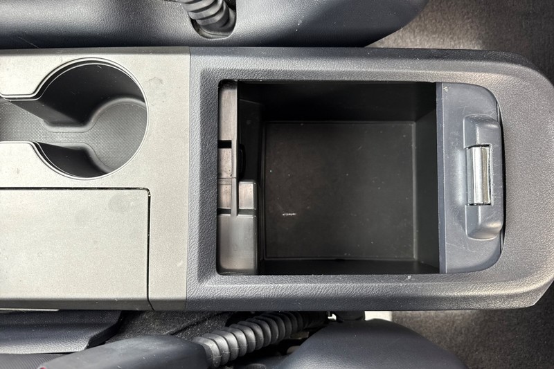 Honda CR-V Vehicle Full-screen Gallery Image 31