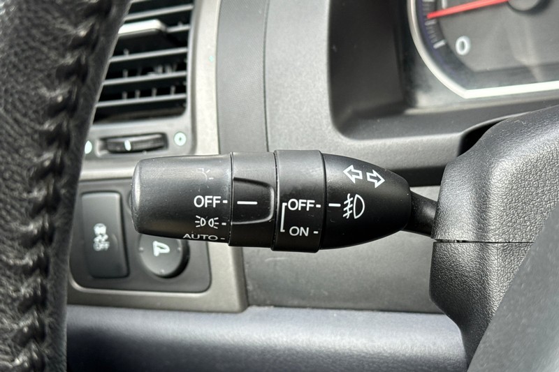 Honda CR-V Vehicle Full-screen Gallery Image 35