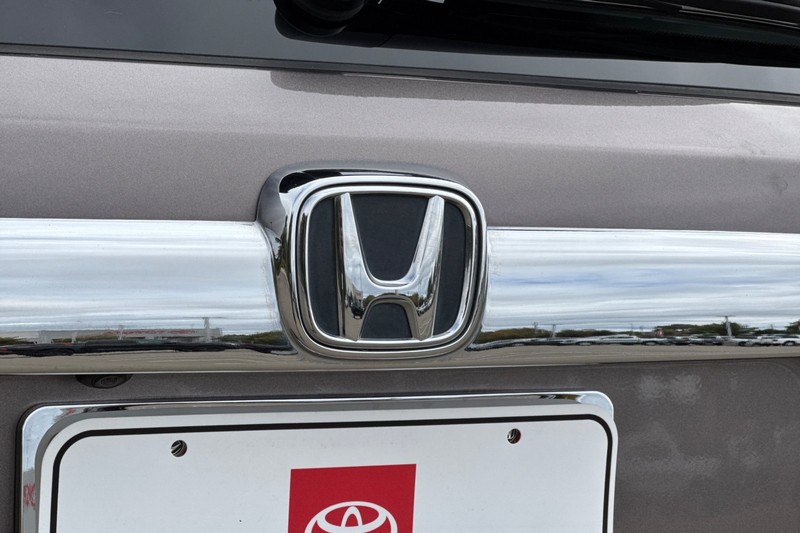 Honda CR-V Vehicle Full-screen Gallery Image 47