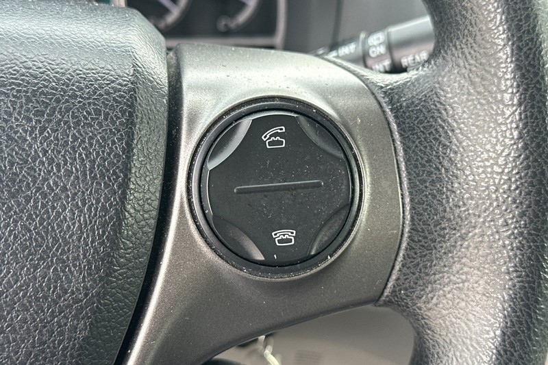Toyota Venza Vehicle Full-screen Gallery Image 36