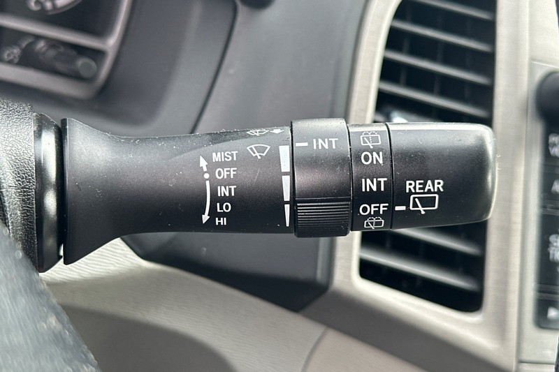 Toyota Venza Vehicle Full-screen Gallery Image 37