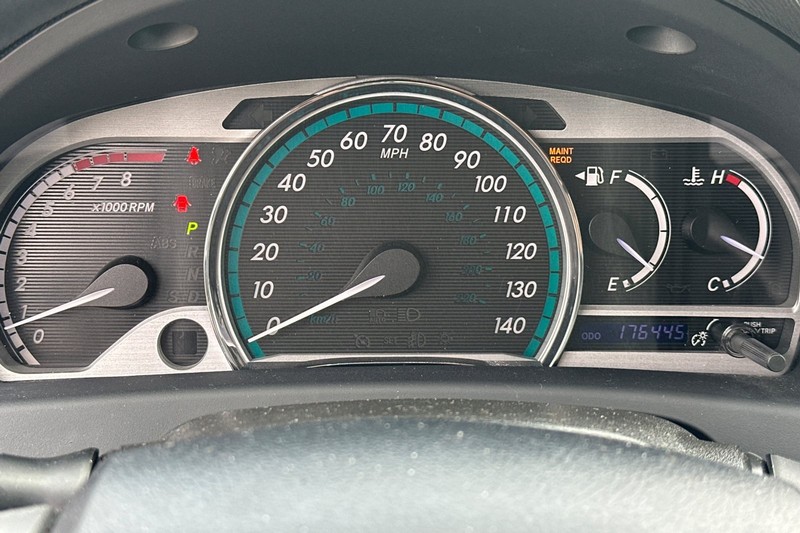 Toyota Venza Vehicle Full-screen Gallery Image 38