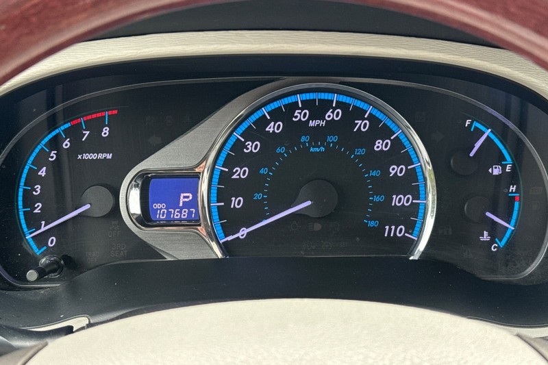 Toyota Sienna Vehicle Full-screen Gallery Image 39
