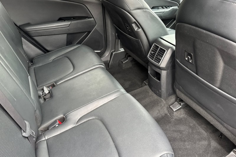 Kia Sportage Vehicle Full-screen Gallery Image 18