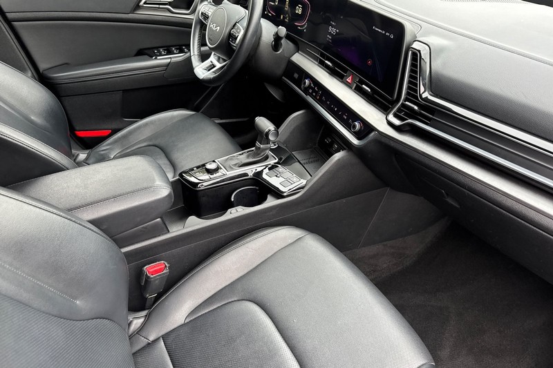 Kia Sportage Vehicle Full-screen Gallery Image 19
