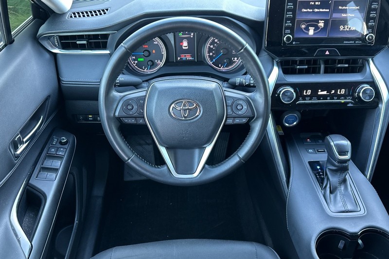 Toyota Venza Vehicle Full-screen Gallery Image 16