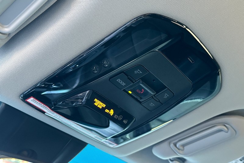 Toyota Venza Vehicle Full-screen Gallery Image 24