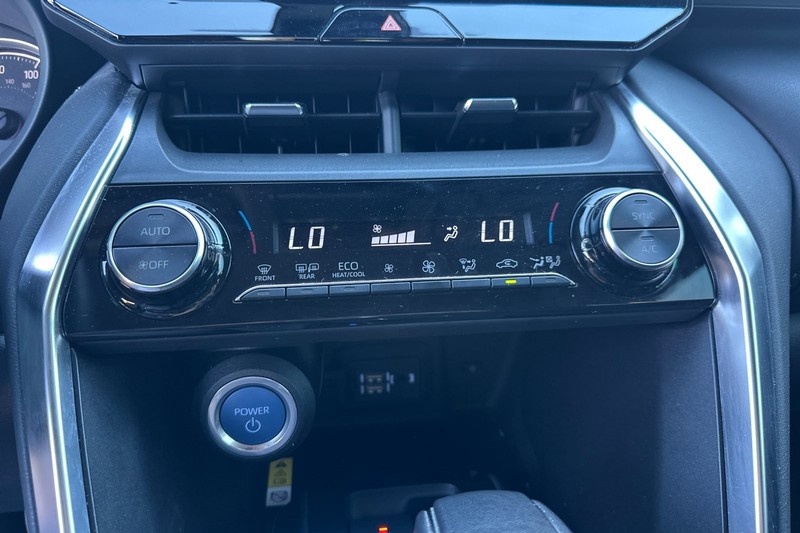 Toyota Venza Vehicle Full-screen Gallery Image 28