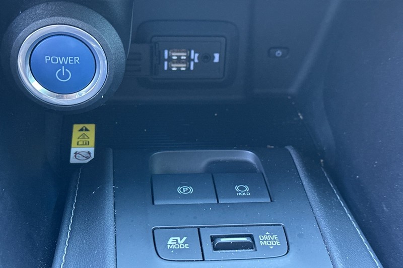 Toyota Venza Vehicle Full-screen Gallery Image 31
