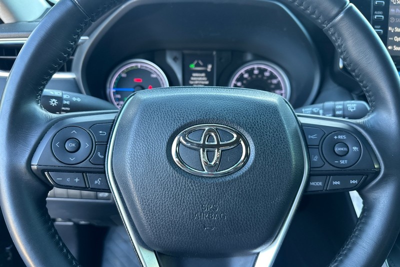 Toyota Venza Vehicle Full-screen Gallery Image 35