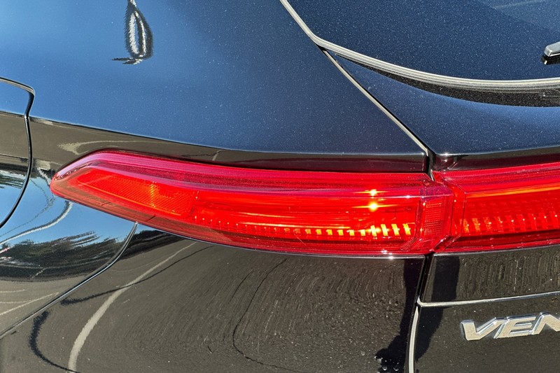 Toyota Venza Vehicle Full-screen Gallery Image 49