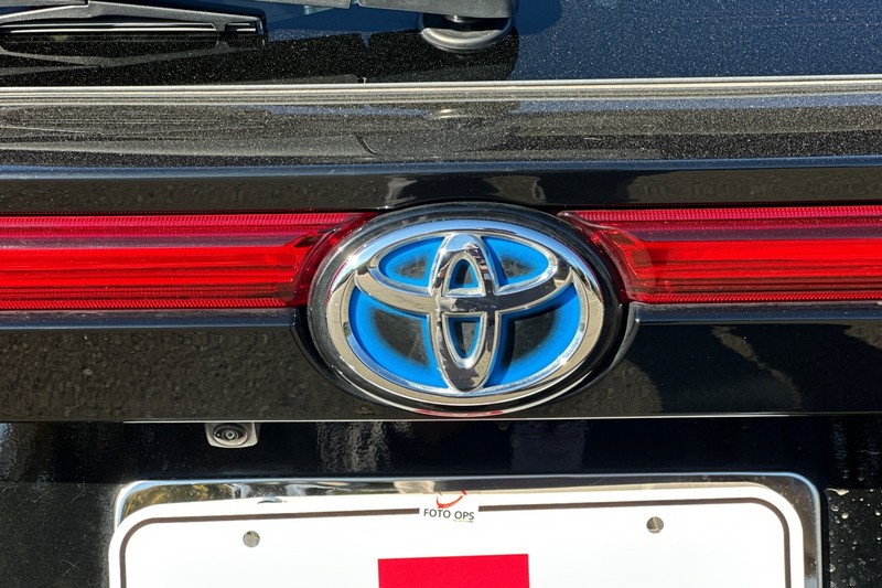 Toyota Venza Vehicle Full-screen Gallery Image 50