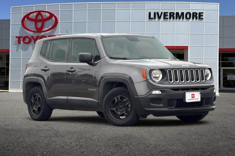 Jeep Renegade Vehicle Full-screen Gallery Image 02