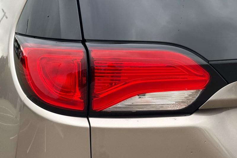 Chrysler Pacifica Vehicle Full-screen Gallery Image 47